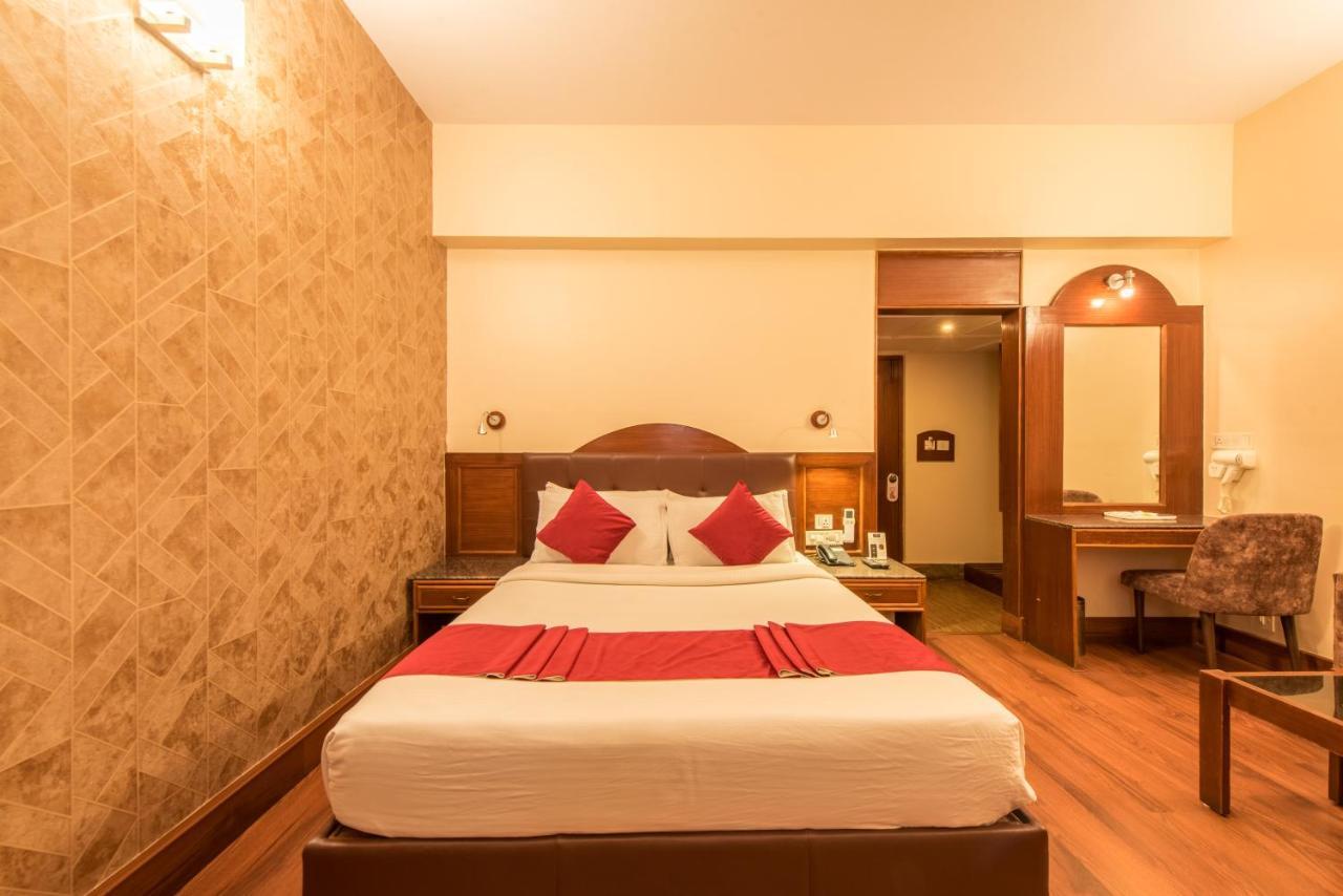 Bangalore Gate Hotel & Conferences Ngoại thất bức ảnh